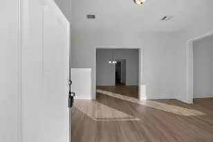 304 W Vulcan St, Brenham, TX 77833 - Photo 11