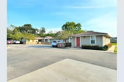 507 Houston Street #8, Rosenberg, TX 77471 - Photo 11