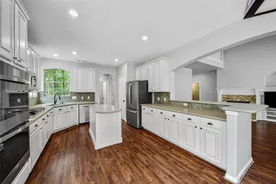 3 Murmuring Creek Place, Conroe, TX 77385 - Photo 15