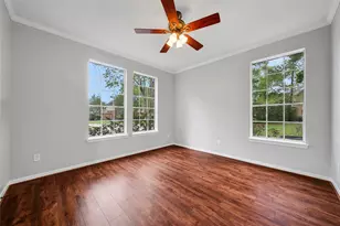 3 Murmuring Creek Pl, Conroe, TX 77385 - Photo 9