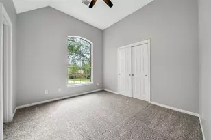 3 Murmuring Creek Pl, Conroe, TX 77385 - Photo 37