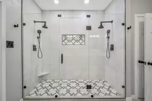 3 Murmuring Creek Pl, Conroe, TX 77385 - Photo 31