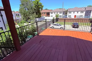 1915 Binz St, Houston, TX 77004 - Photo 9