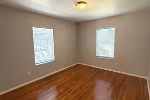 1915 Binz St, Houston, TX 77004 - Photo 7