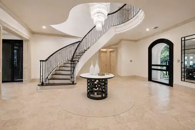 918 Huntington Cove, Houston, TX 77063 - Photo 9