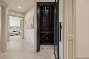 918 Huntington Cove, Houston, TX 77063 - Photo 13