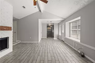 19302 Leewood Ct, Humble, TX 77346 - Photo 5
