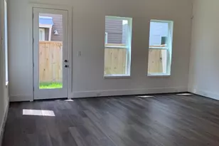 7506 Carver Rd, Houston, TX 77088 - Photo 5