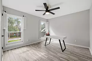 701 Bering Dr, Houston, TX 77057 - Photo 15