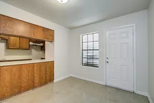 711 7th St, Galveston, TX 77550 - Photo 9