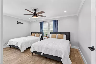 10058 Cedardale Drive, Houston, TX 77055 - Photo 21