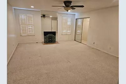 9800 Pagewood Lane #2404, Houston, TX 77042 - Photo 7