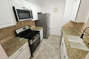 9800 Pagewood Ln, Houston, TX 77042 - Photo 1