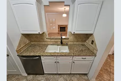 9800 Pagewood Lane #2404, Houston, TX 77042 - Photo 5