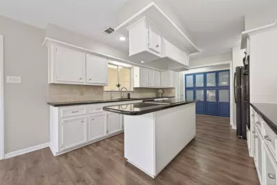 2706 Woodland Grove Drive Drive, Houston, TX 77339 - Photo 17