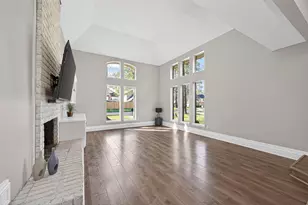 2706 Woodland Grove Dr Dr, Houston, TX 77339 - Photo 9