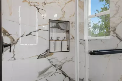 5955 Southseas Street #A/B, Houston, TX 77033 - Photo 19