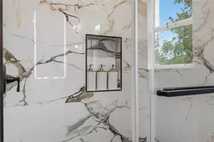 5955 Southseas St, Houston, TX 77033 - Photo 19
