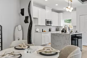 5955 Southseas St, Houston, TX 77033 - Photo 9