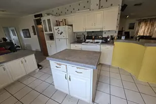 18902 McKay Rd, Alvin, TX 77511 - Photo 9