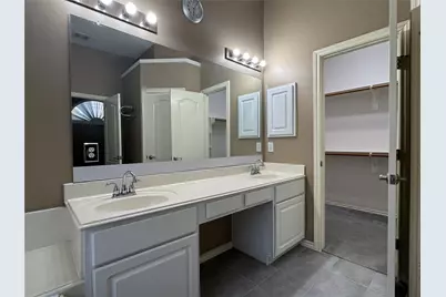 9903 Edgewood Manor Court, Tomball, TX 77375 - Photo 17