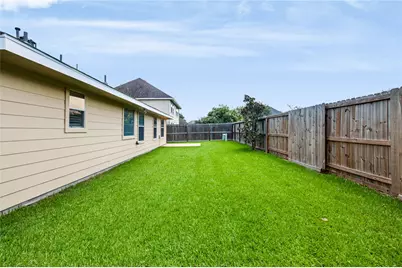 6414 Larrycrest Drive, Pearland, TX 77584 - Photo 5