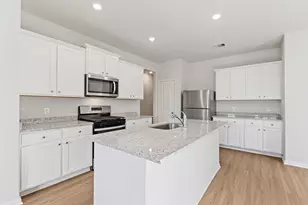 8911 New Jade Dr, Iowa Colony, TX 77583 - Photo 3