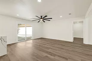 11102 Sagecanyon Dr, Houston, TX 77089 - Photo 9