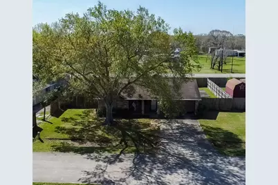 2306 Heather Street, Highlands, TX 77562 - Photo 5