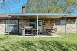 2306 Heather St, Highlands, TX 77562 - Photo 25