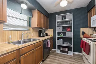2306 Heather St, Highlands, TX 77562 - Photo 19