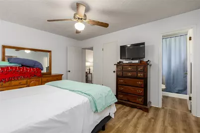 2306 Heather Street, Highlands, TX 77562 - Photo 7