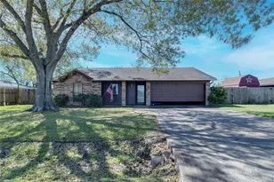 2306 Heather St, Highlands, TX 77562 - Photo 1