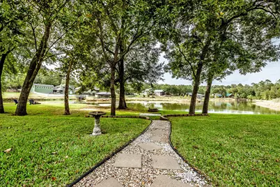 14 Wildwood Lake Dr, Huntsville, TX 77340 - Photo 35