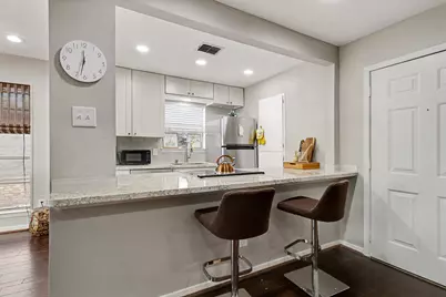 421 Emerson Street #6, Houston, TX 77006 - Photo 9