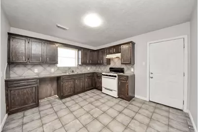 9413 Arden Court, Houston, TX 77033 - Photo 13