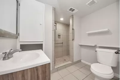 9413 Arden Court, Houston, TX 77033 - Photo 21