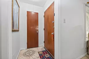10113 Oboe Dr, Houston, TX 77025 - Photo 9