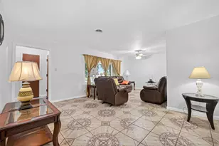 10113 Oboe Dr, Houston, TX 77025 - Photo 15