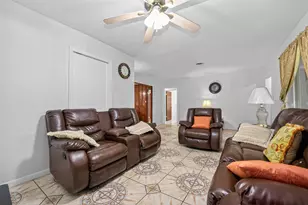 10113 Oboe Dr, Houston, TX 77025 - Photo 13