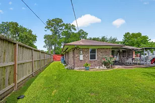 10113 Oboe Dr, Houston, TX 77025 - Photo 43
