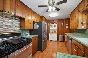 10113 Oboe Dr, Houston, TX 77025 - Photo 7