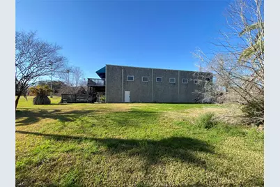 120 Silverbell Circle, Lake Jackson, TX 77566 - Photo 1