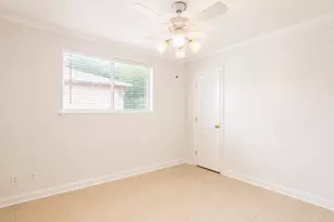 10911 Sageleaf Ln, Houston, TX 77089 - Photo 19