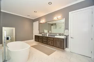 1917 Potomac Dr, Houston, TX 77057 - Photo 19