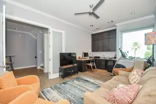 1917 Potomac Dr, Houston, TX 77057 - Photo 13