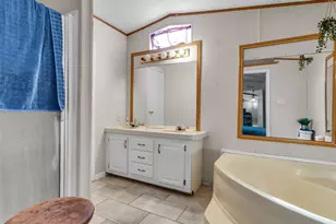 14321 Forest Cir E, Montgomery, TX 77356 - Photo 21