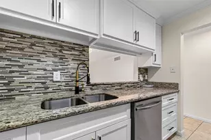 3131 Cummins St, Houston, TX 77027 - Photo 5