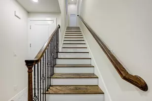 1222 W Dallas St, Houston, TX 77019 - Photo 11