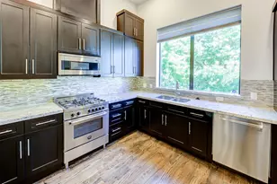 1222 W Dallas St, Houston, TX 77019 - Photo 5